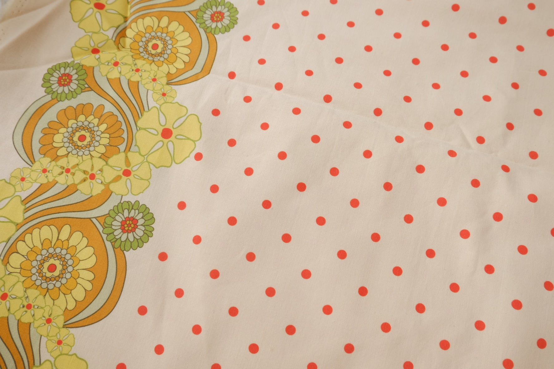 Retro Border Print Linen Cotton, 1.64 Yards