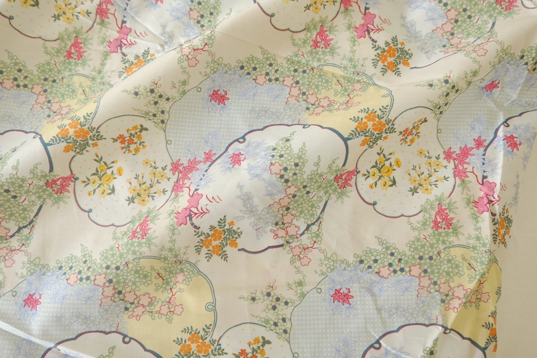 Poetic Fan Garden Print Cotton Lawn Fabric – 3.83 yd Piece