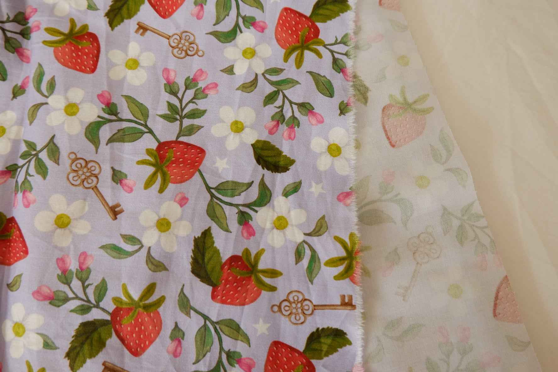 Strawberry Garden Cotton Sateen Fabric – 3.3 yd