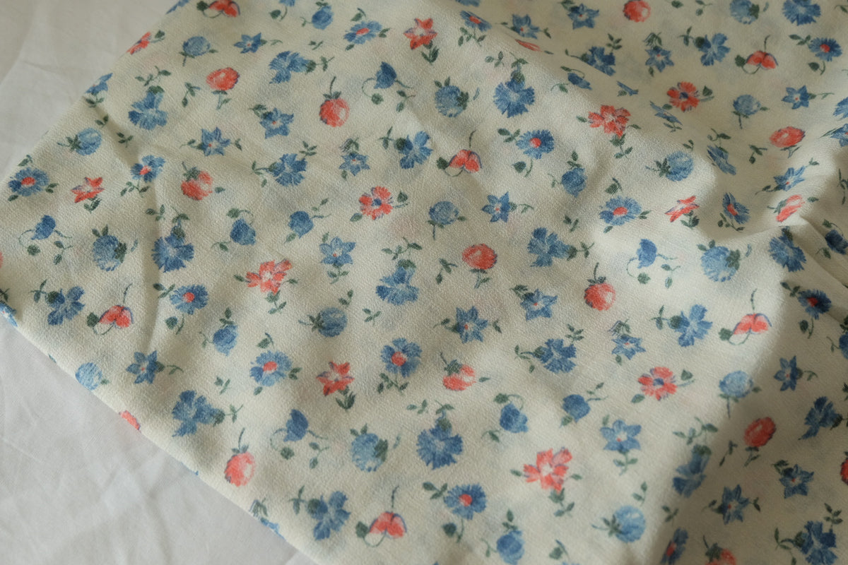 Vintage Ditsy Floral Ultralight Cotton – 2.2 yd