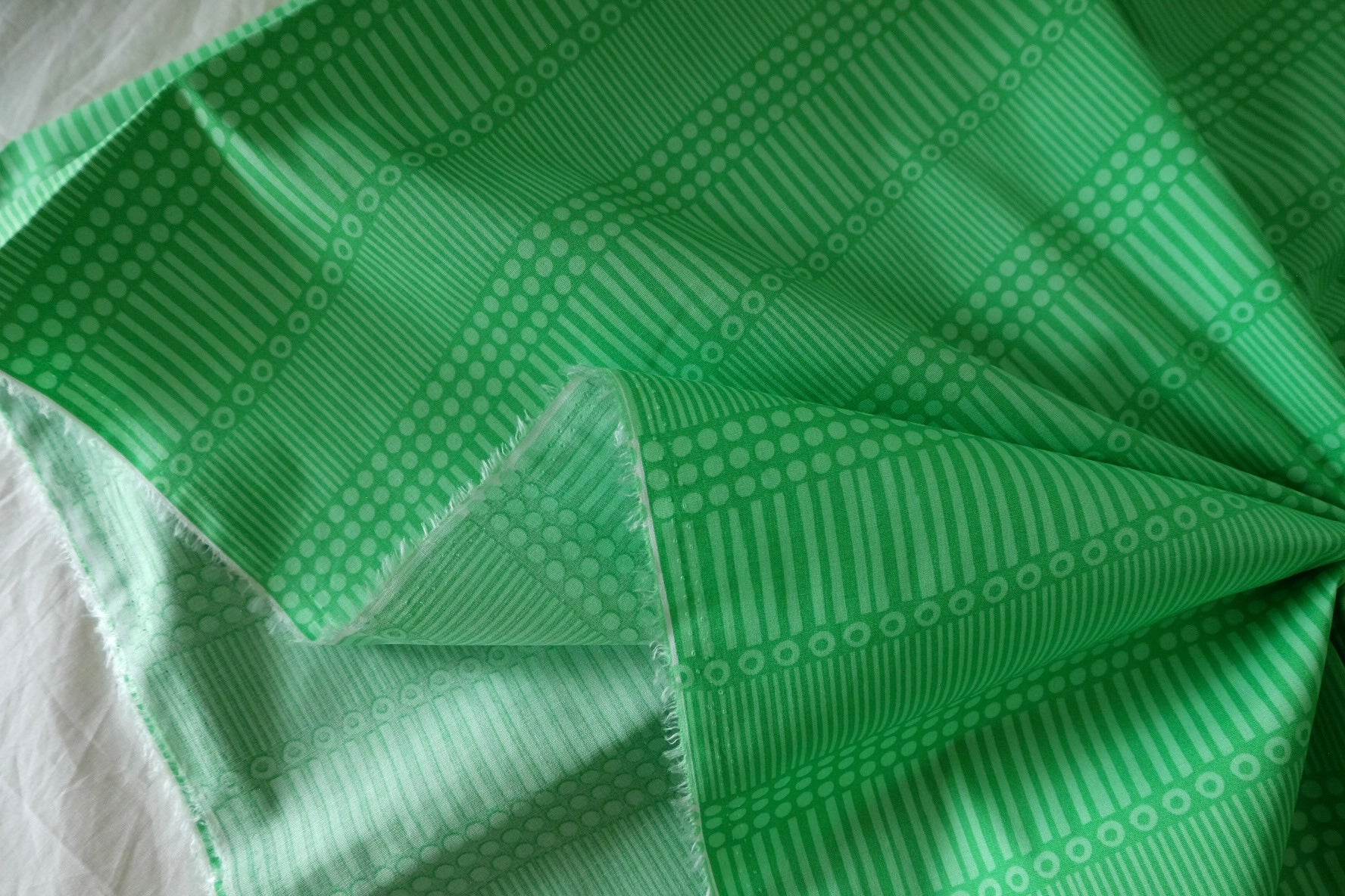 Fresh Green Geometric Cotton Poplin Fabric – 2.19 yd