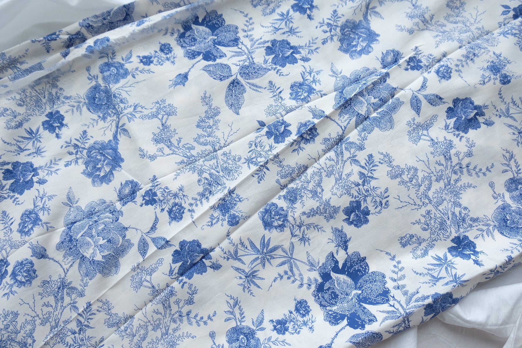 Blue Toile Floral Cotton Lawn Fabric - 4.4 yd