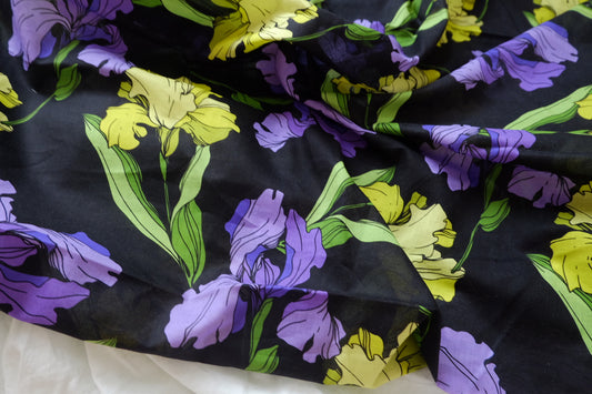 Black Iris Lightweight Cotton Fabric — 1.64 yd