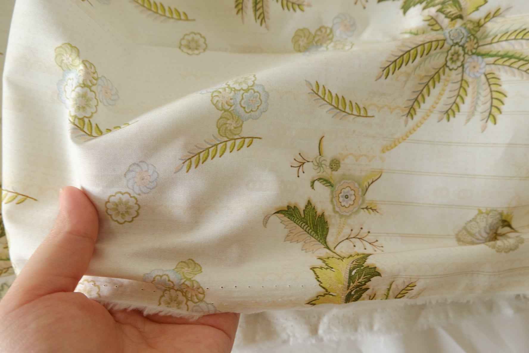 Vintage Fern Floral Cotton Poplin Fabric – 3.3 yd