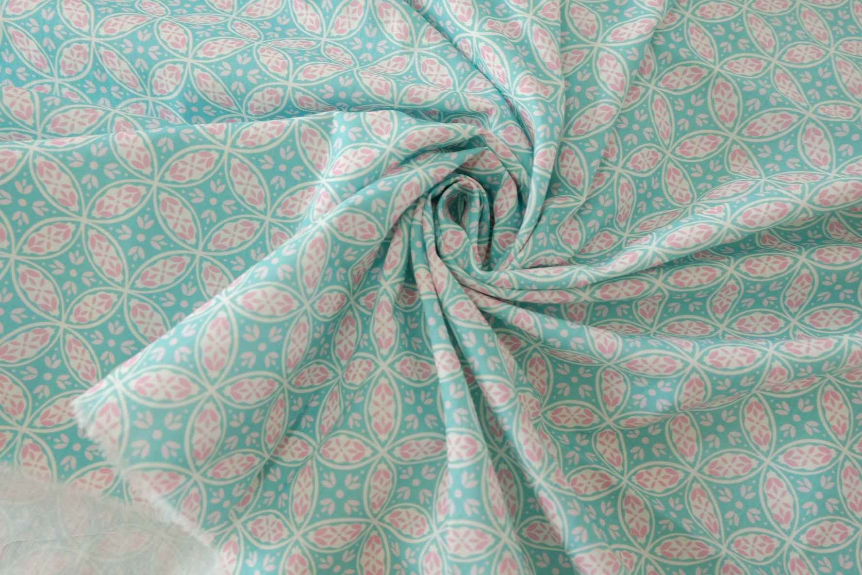 Mint Geometric Cotton Cloth — 2.51 yd