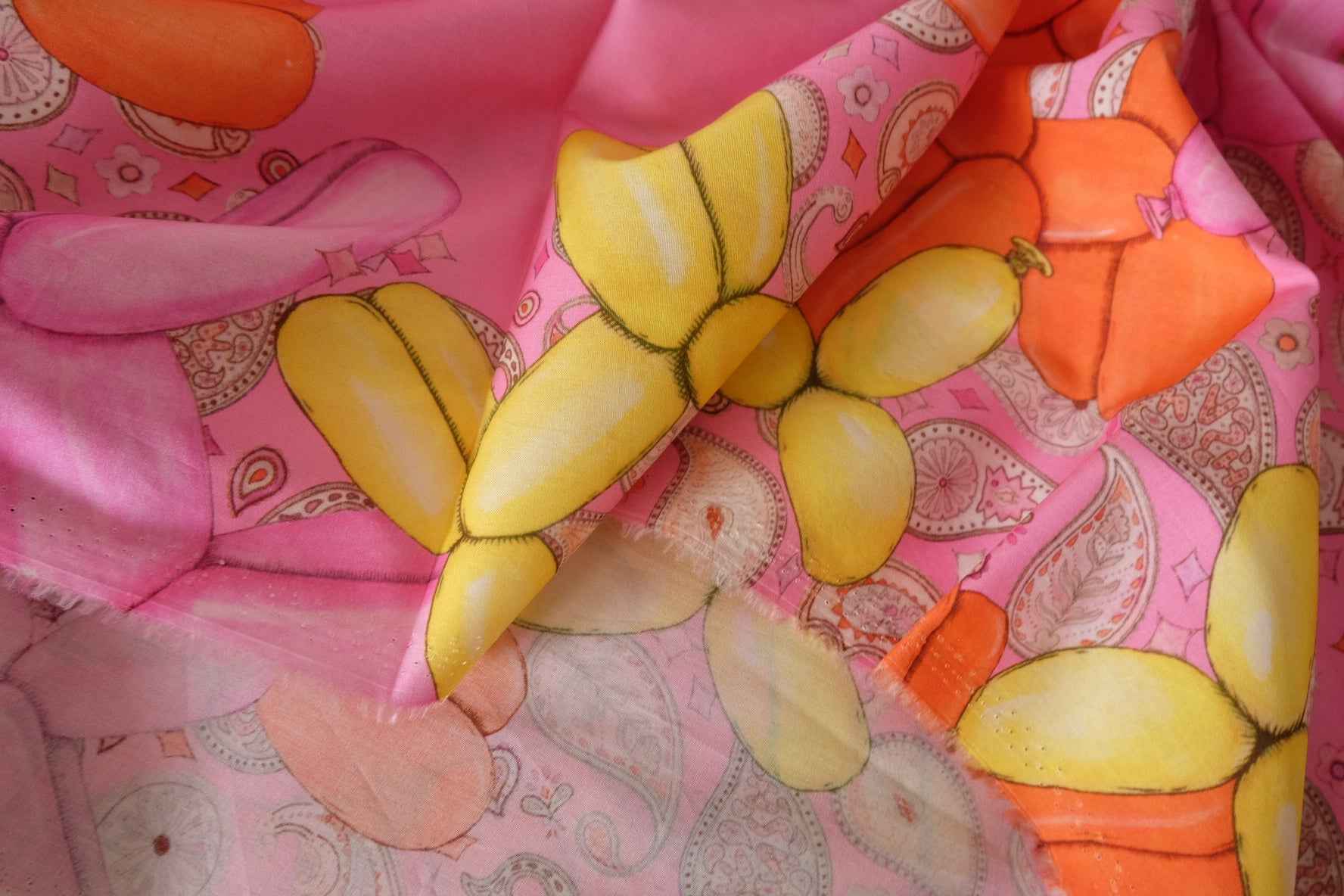 Balloon Dog Paisley Cotton Lawn Fabric – 2.2 yd