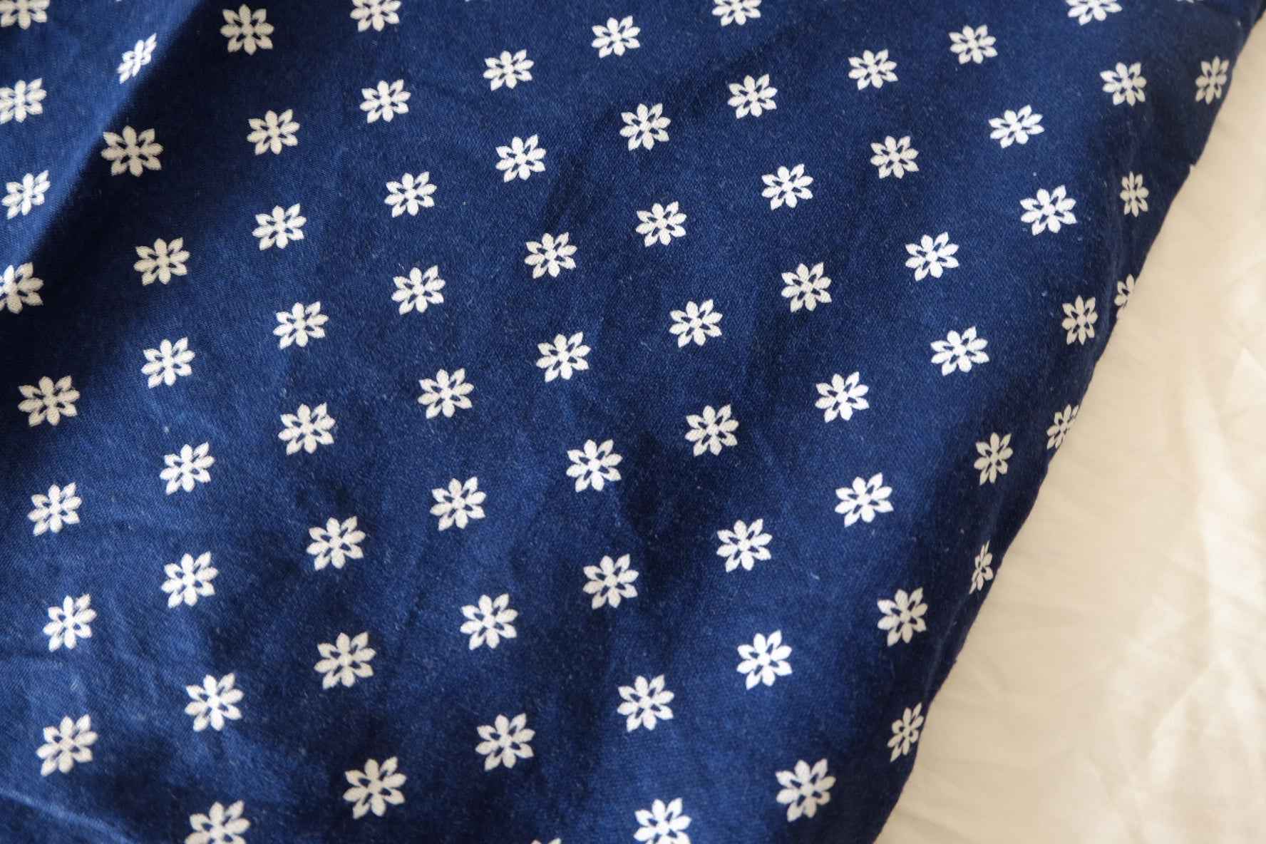 Indigo Daisy Cotton Linen – 1.86 yd