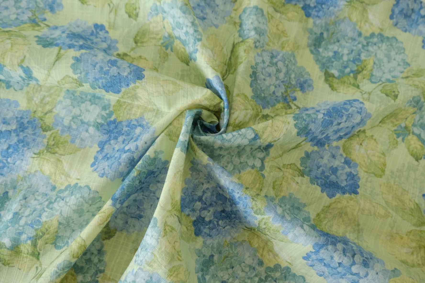 Orange Retro Flower Cotton Fabric – 1.6 yd