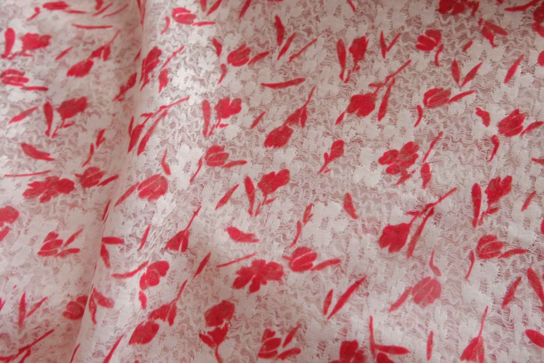 Red Floral Soft Lace Fabric - 1.64 yd