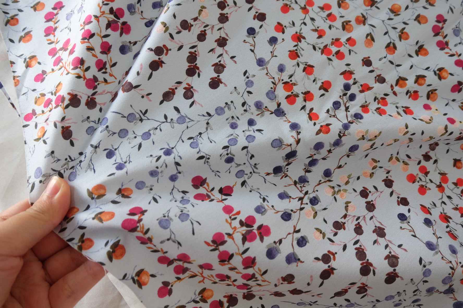 Berry Branch Cotton Sateen Fabric – 1.6 yd