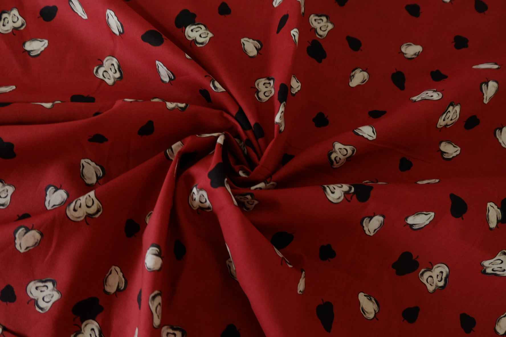 Red Apple Cotton Lawn Fabric – 2.3 yd