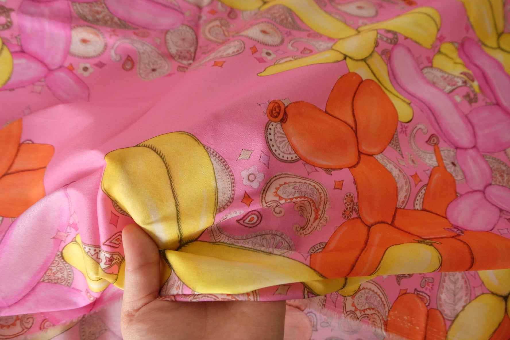 Balloon Dog Paisley Cotton Lawn Fabric – 2.2 yd
