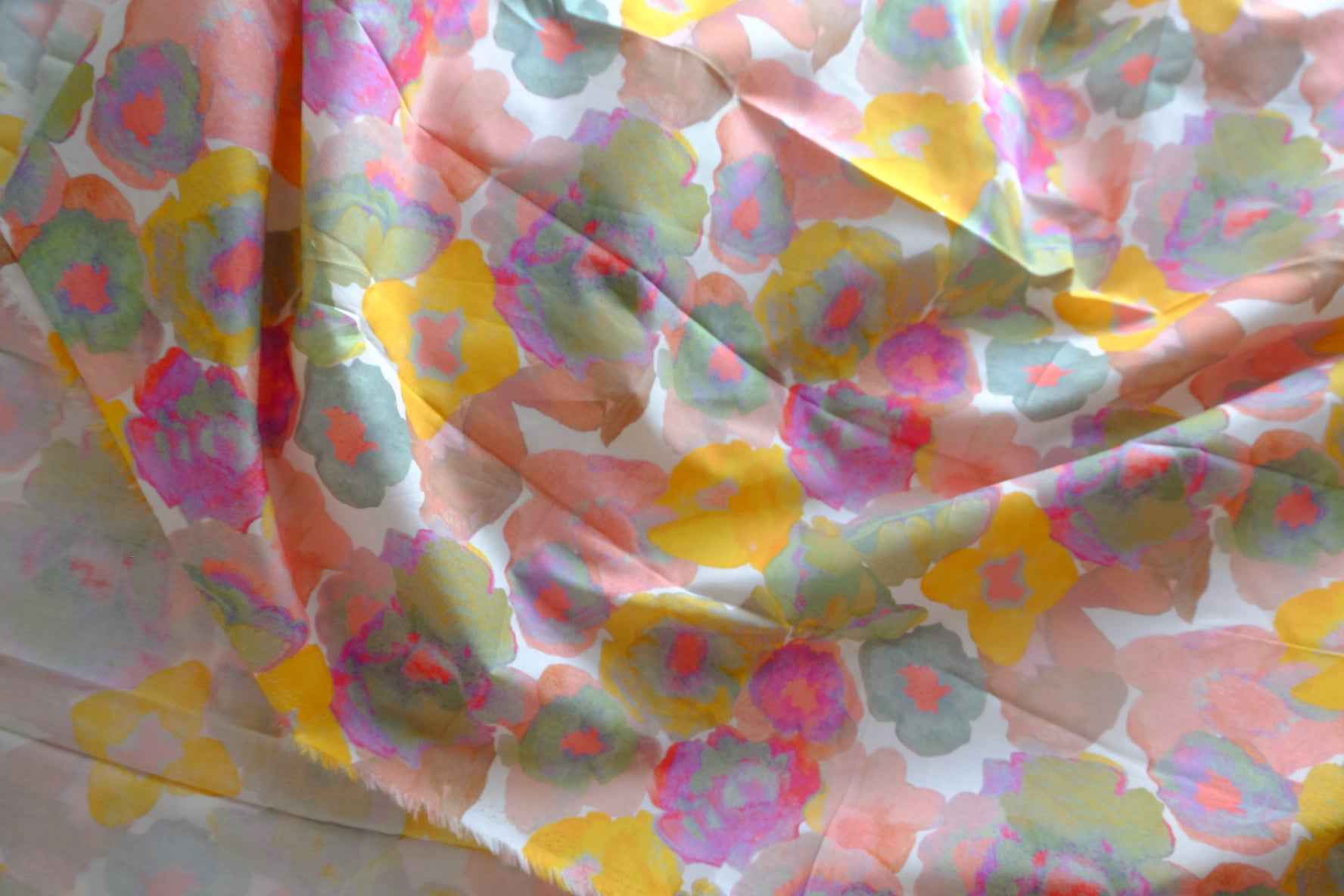 Painterly Summer Floral Cotton Lawn Fabric - 3.94 yd