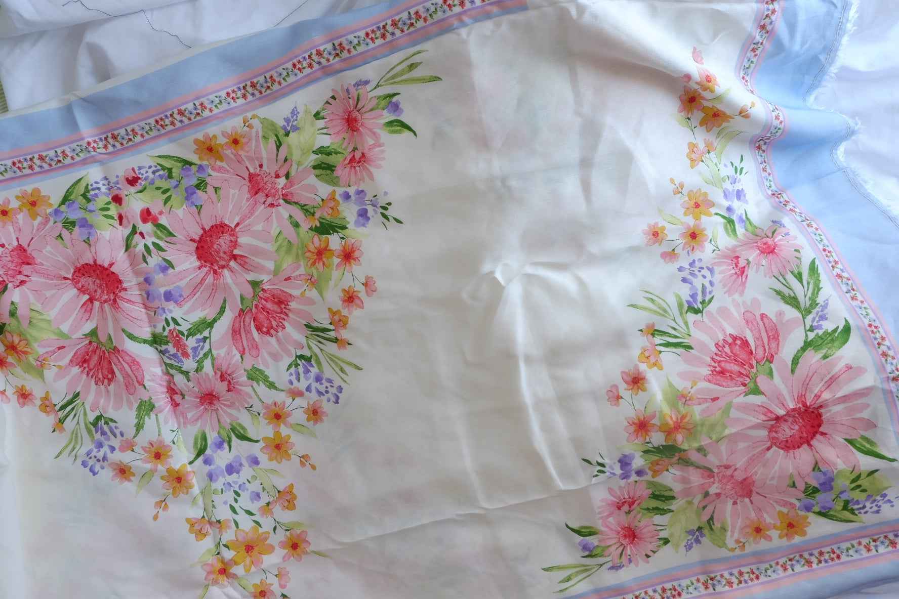 Cool Touch Linen Placement Floral Fabric - 1.64 yd