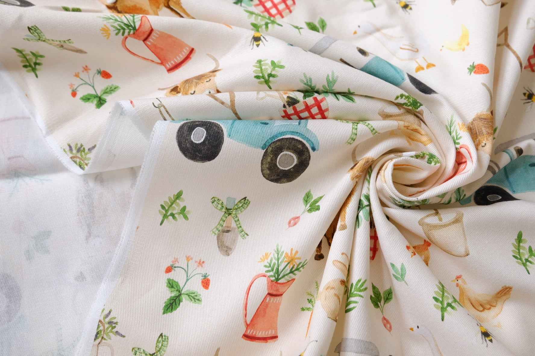 Farm Cotton Twill Fabric, Soft Medium Weight, 2.35 Yards