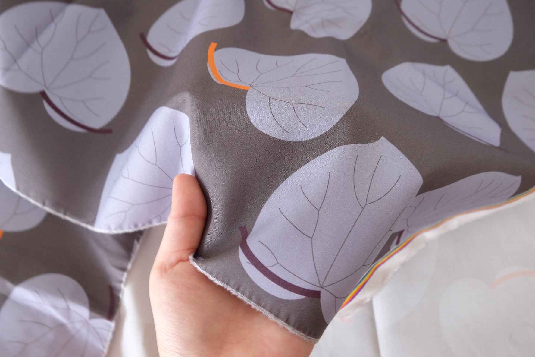 Structured Cotton-Blend Crisp Fabric – Abstract Leaf Print – 1.6 yd Cut