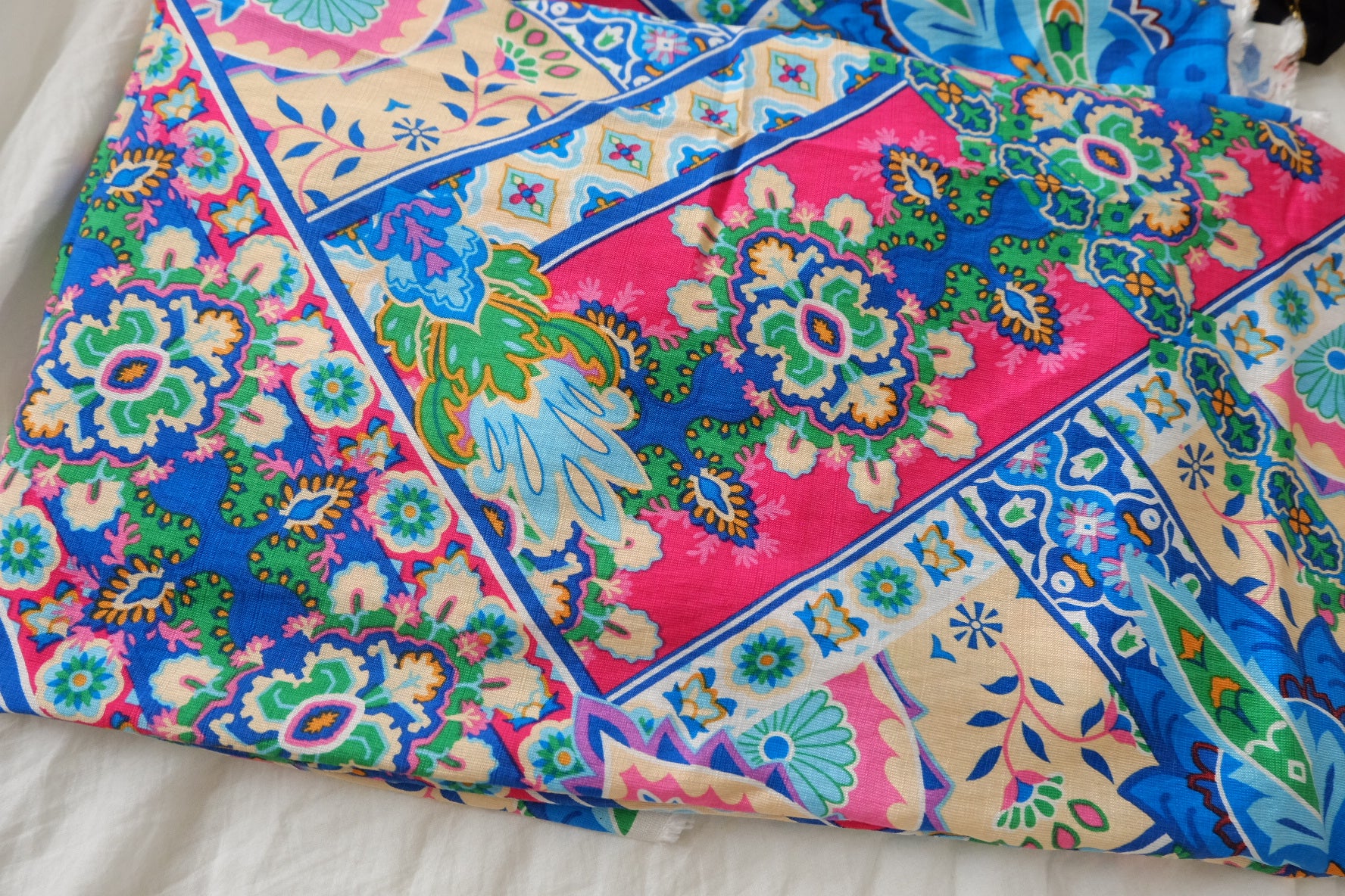 Bold Resort Print Cotton Rayon Fabric, 3.28 Yards