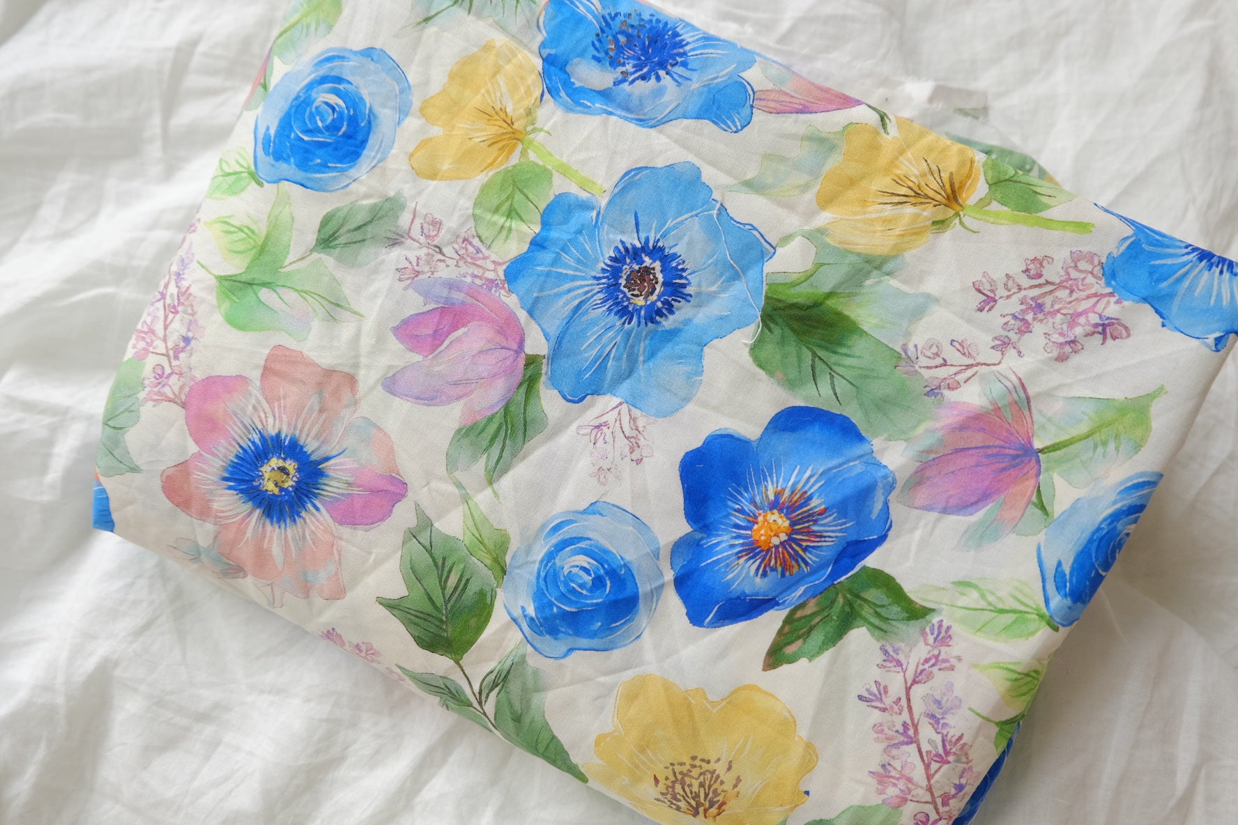 Painterly Floral Cotton Lawn, Silk-Like Finish, 1.6 Yards