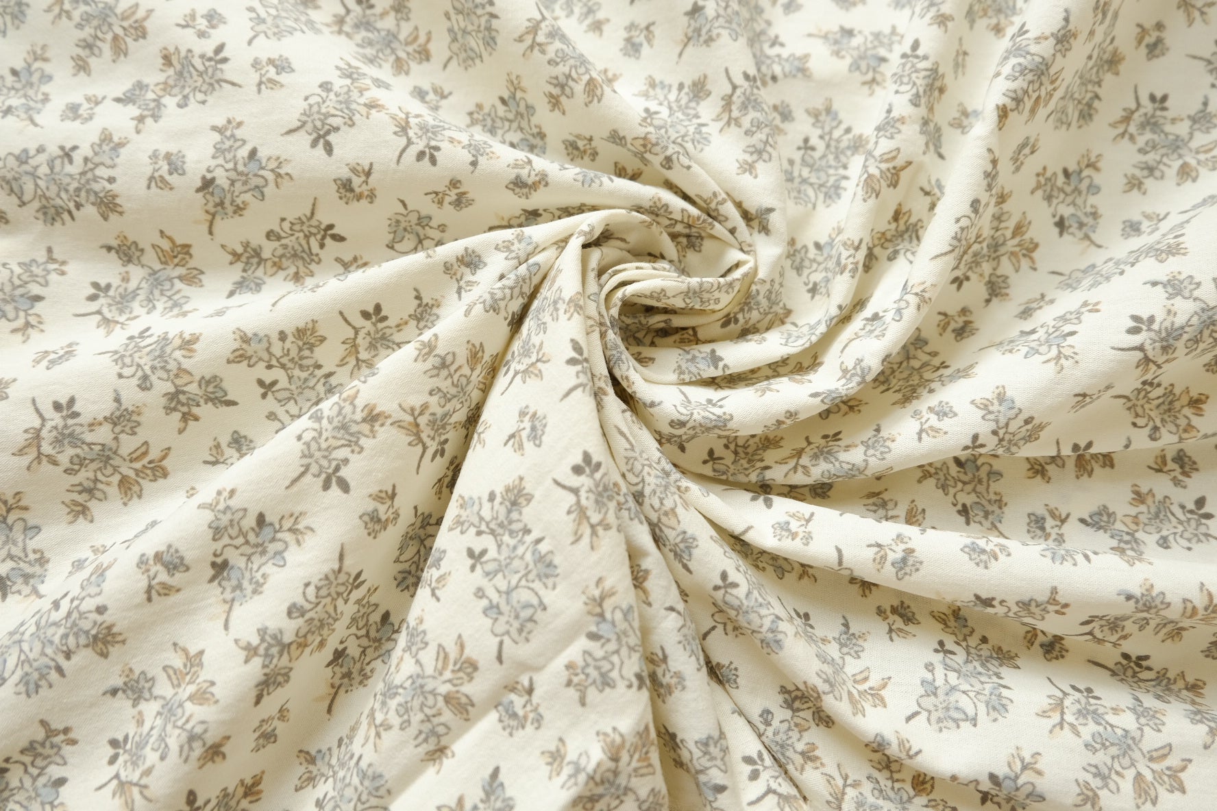 Soft Ditsy Floral Cotton, 3.3 Yards