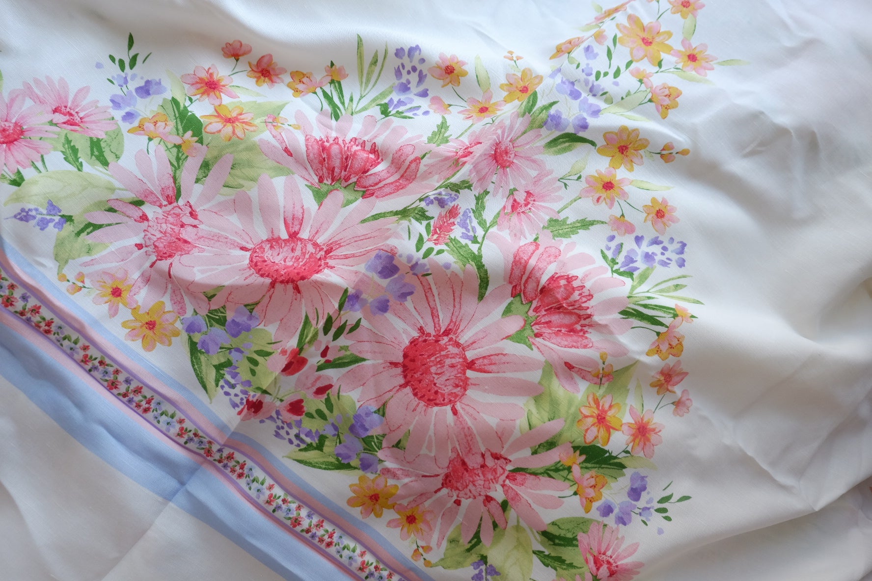 Cool Touch Linen Placement Floral Fabric - 1.64 yd