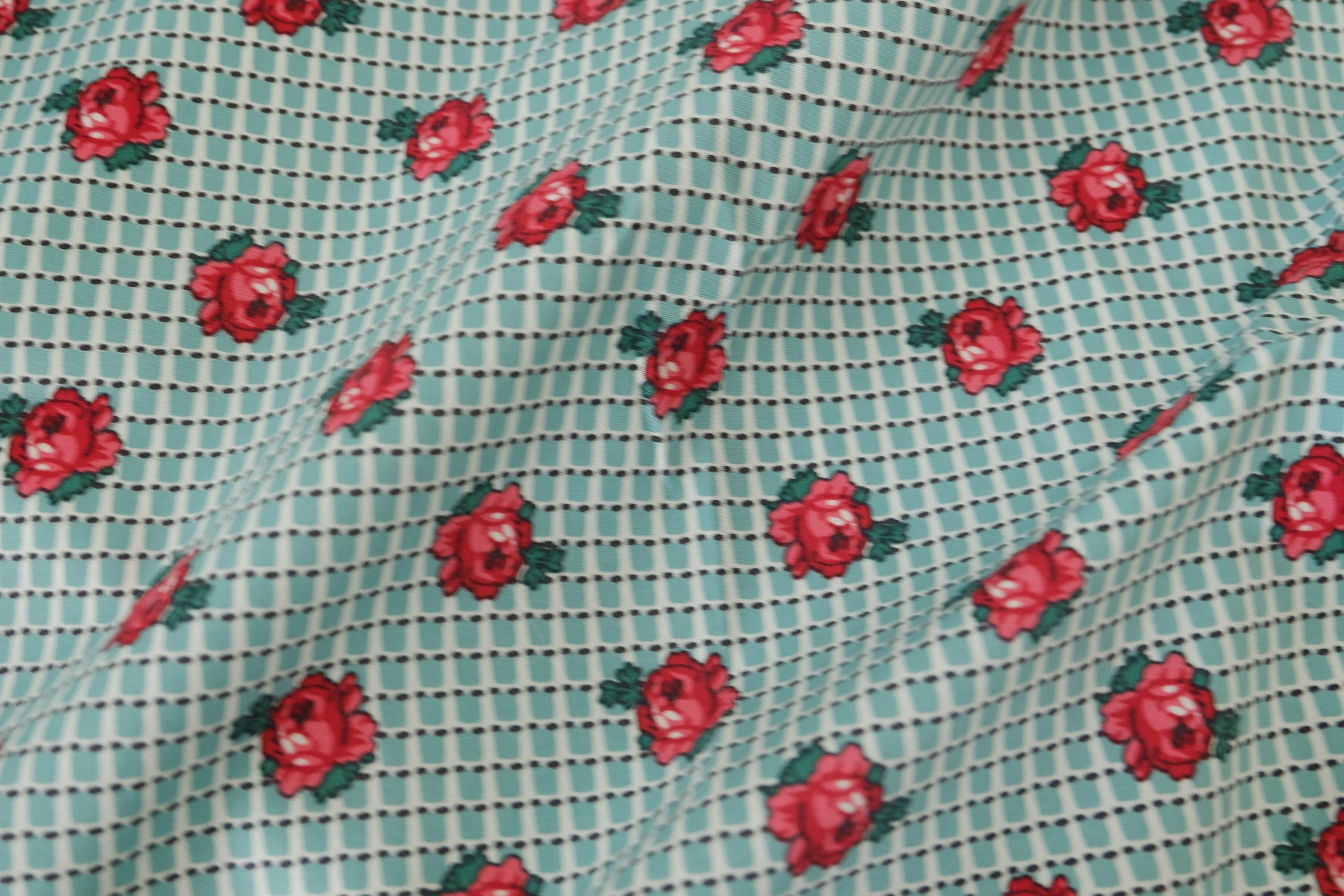 Red Rose Plaid Stretch Cotton Poplin Fabric – 2.2 yd