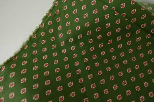 Dark Green Vintage Floral Cotton Poplin Fabric – 2.2 yd