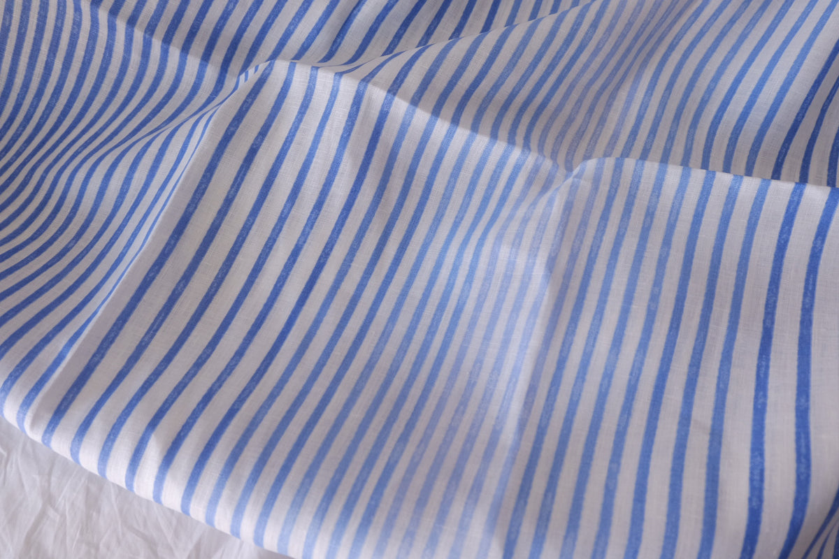 Blue Rhythm – Gradient Stripe Pure Linen Fabric | 2.2 Yards