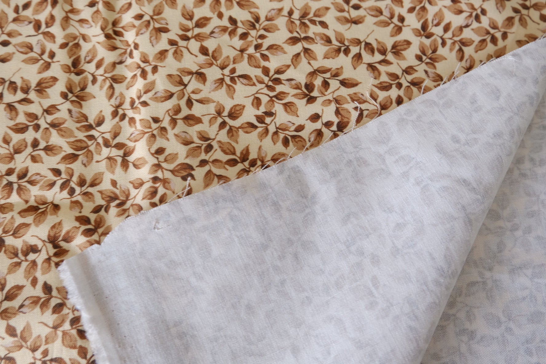 Brown Vine Print 20s Cotton Fabric – 1.97 yd