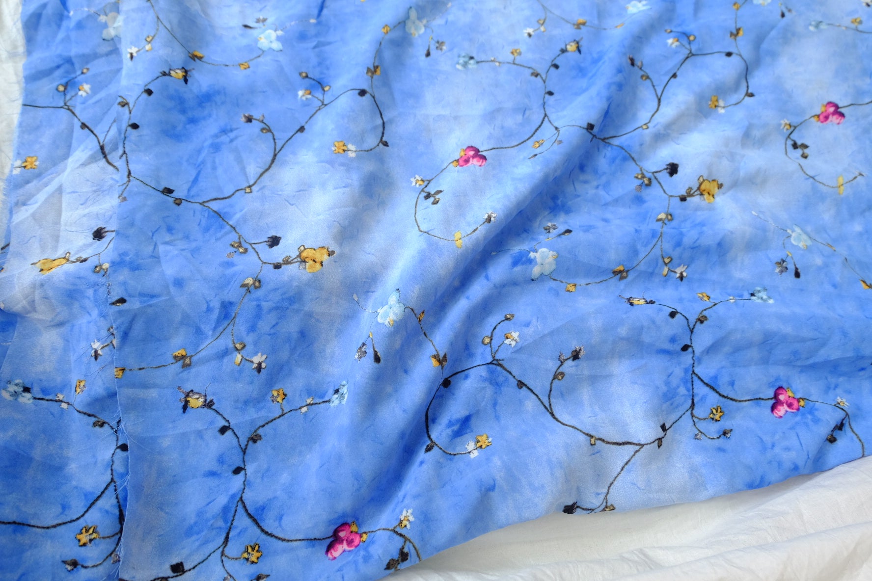 Blue Satin-Touch Viscose Fabric 2.6 Yards