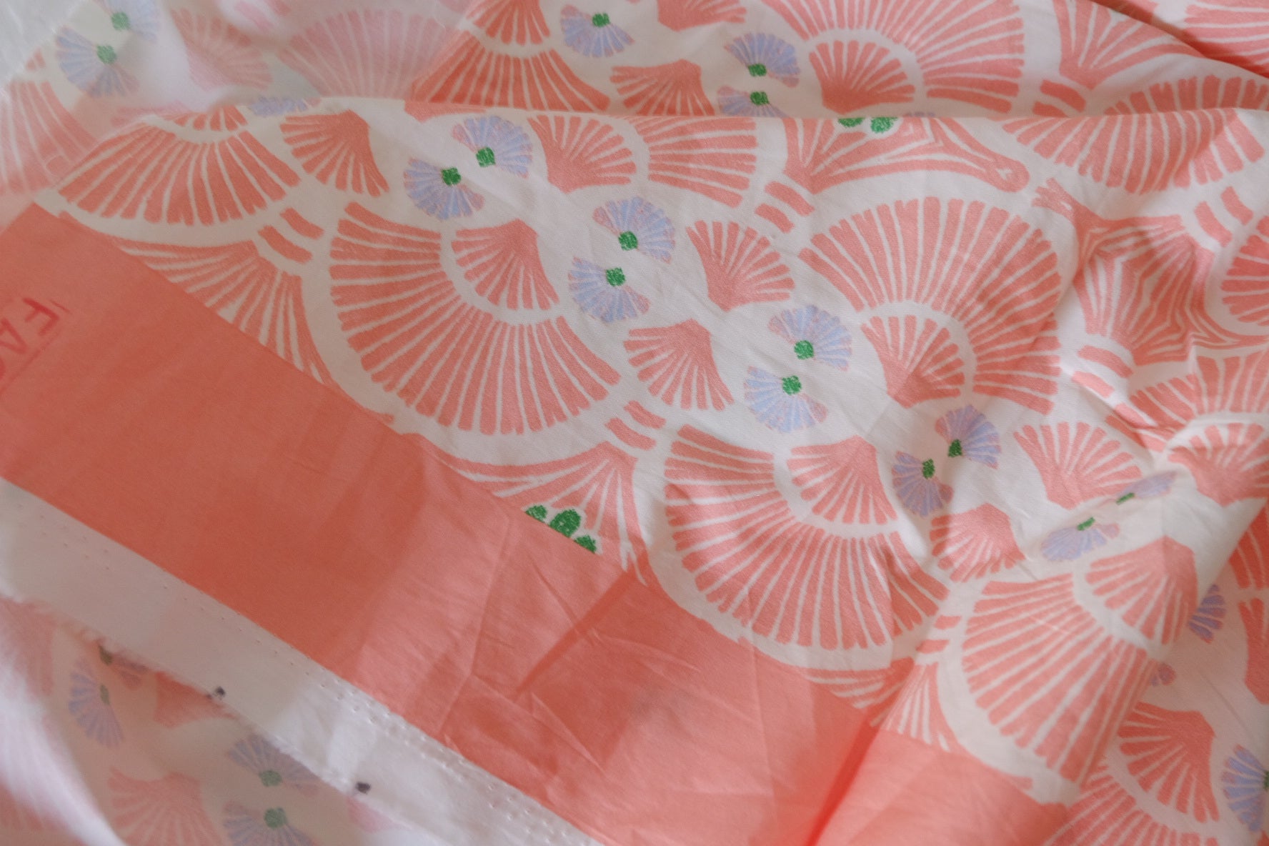 Coral Placement Print Cotton Poplin Fabric – 3.3 yd