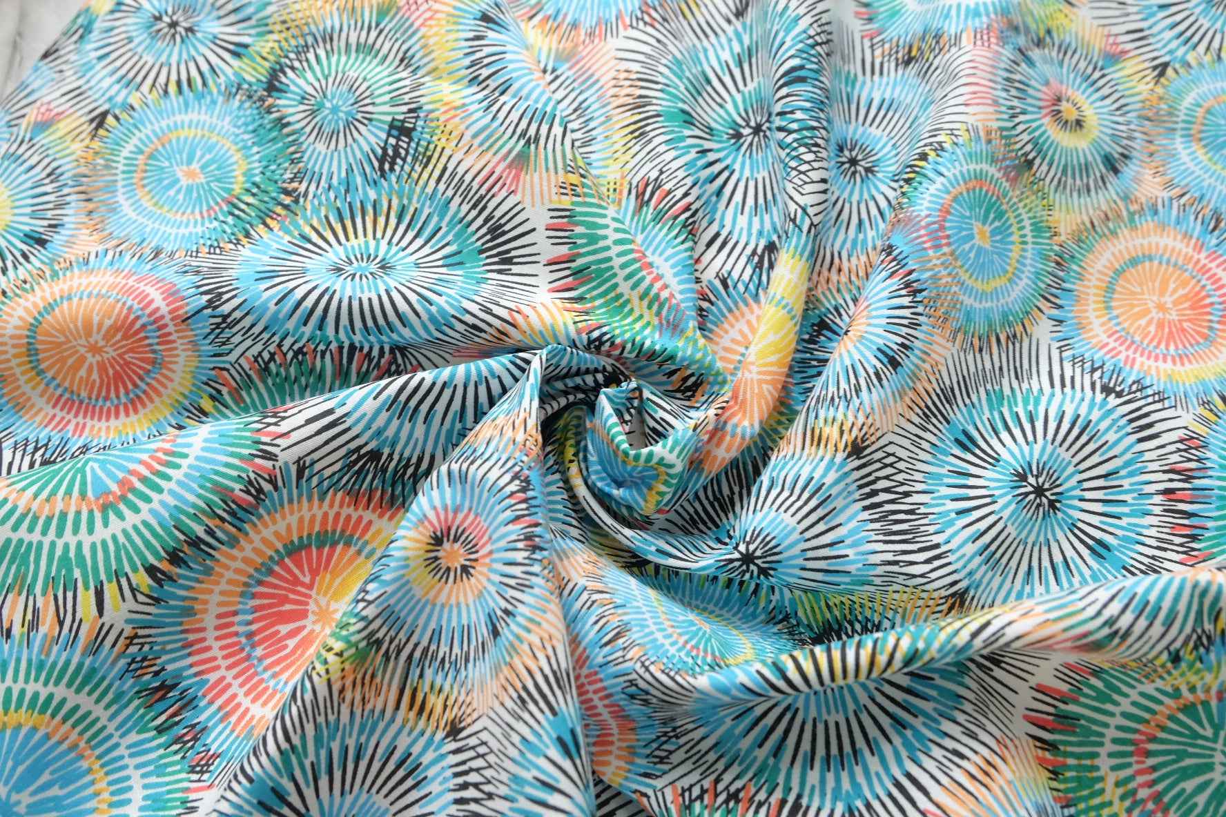 Abstract Burst Print Poly Cotton Fabric, Crisp Dress Weight, 3.28 Yards