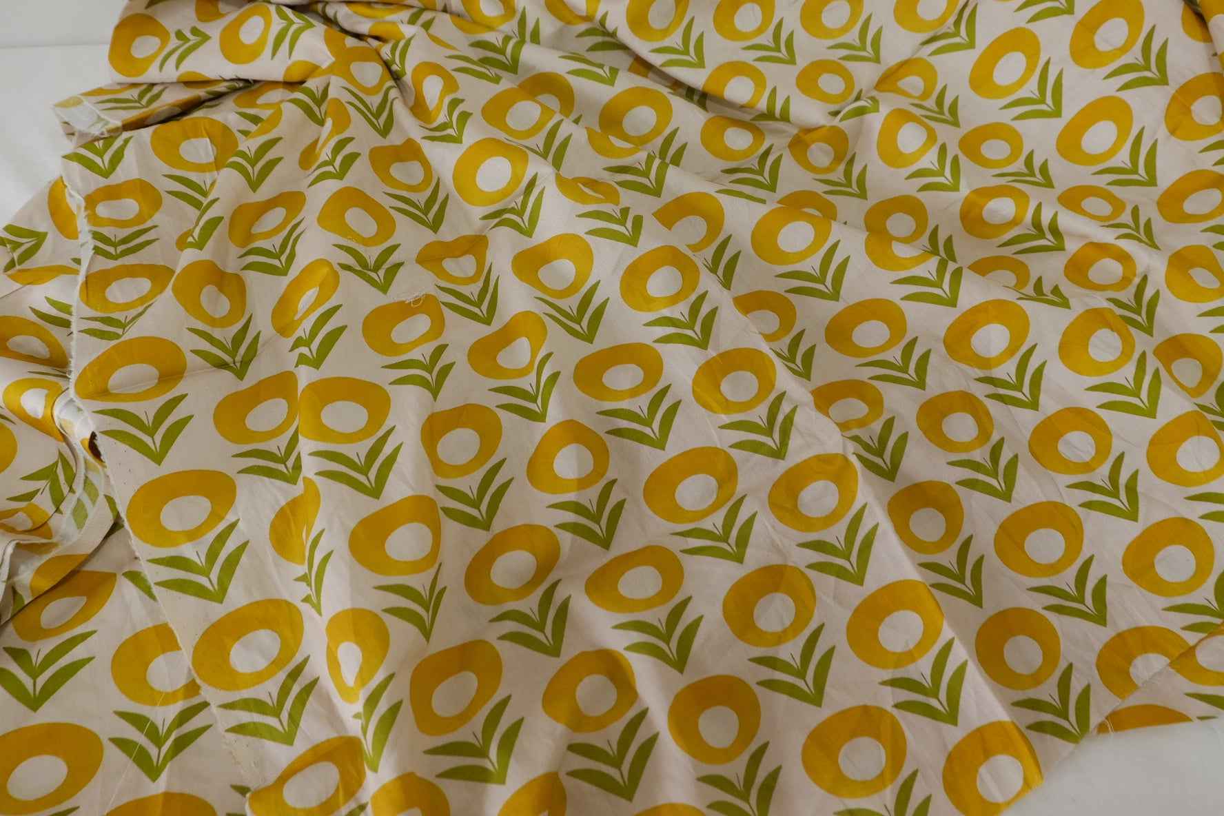 Mustard Mod Floral 80s Cotton Sateen – 3.3 yd