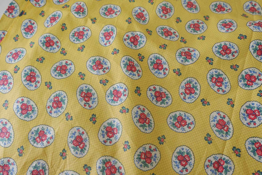 Vintage Rose Medallion Cotton Poplin Fabric – 1.6 yd