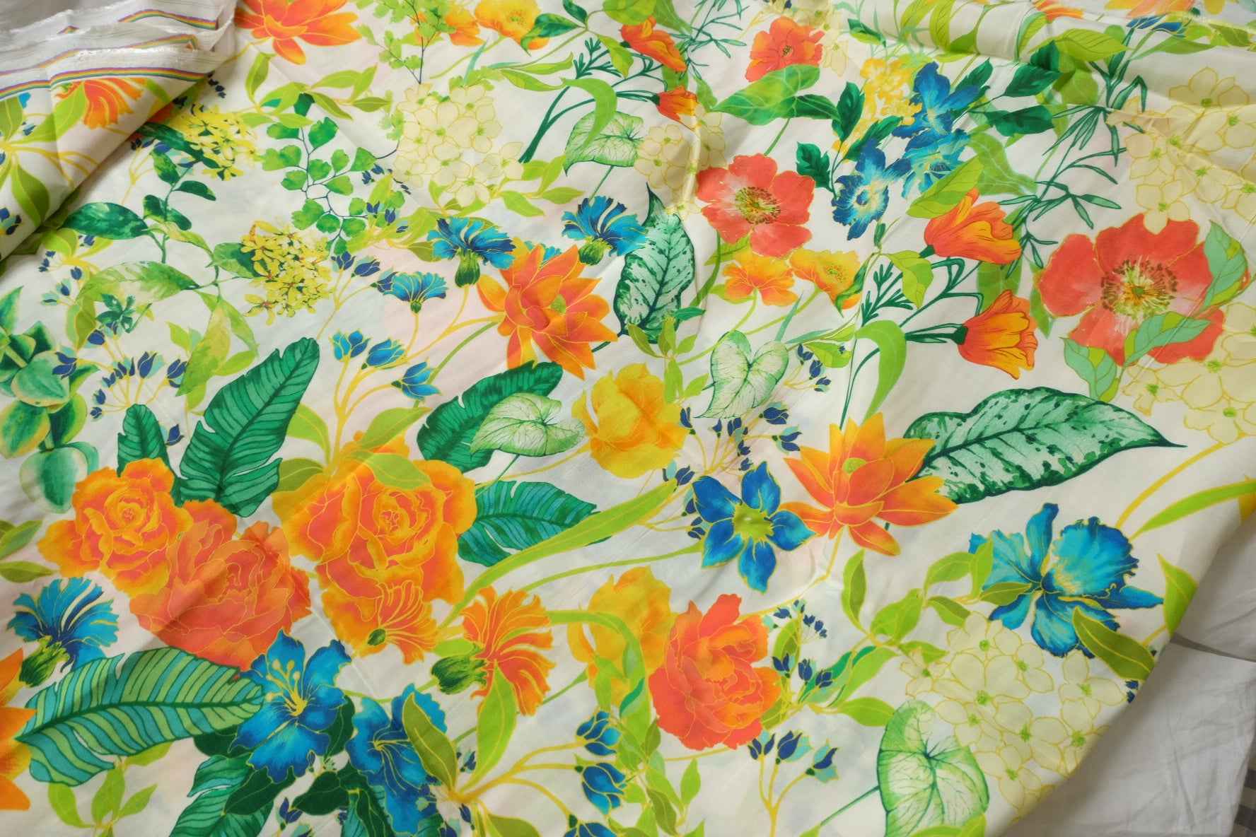 Tropical Placement Print Rayon Fabric for Shirt Dresses, Lightweight Drapey Weight, 3.28 Yards