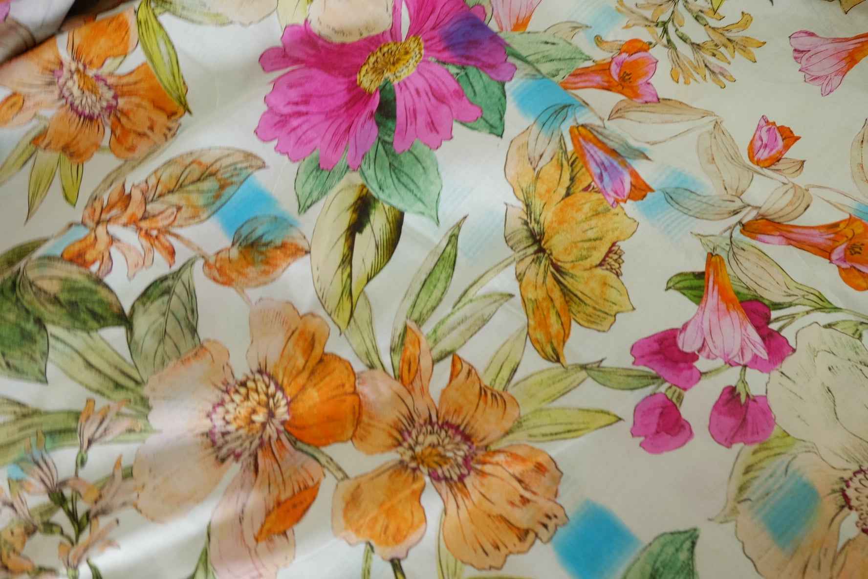Border Print Lightweight Cotton Lawn Dress Fabric – 5.5 yd