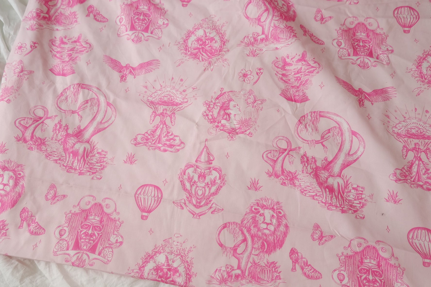 Pink Lion Print Dense Cotton Poplin 2.2 Yards