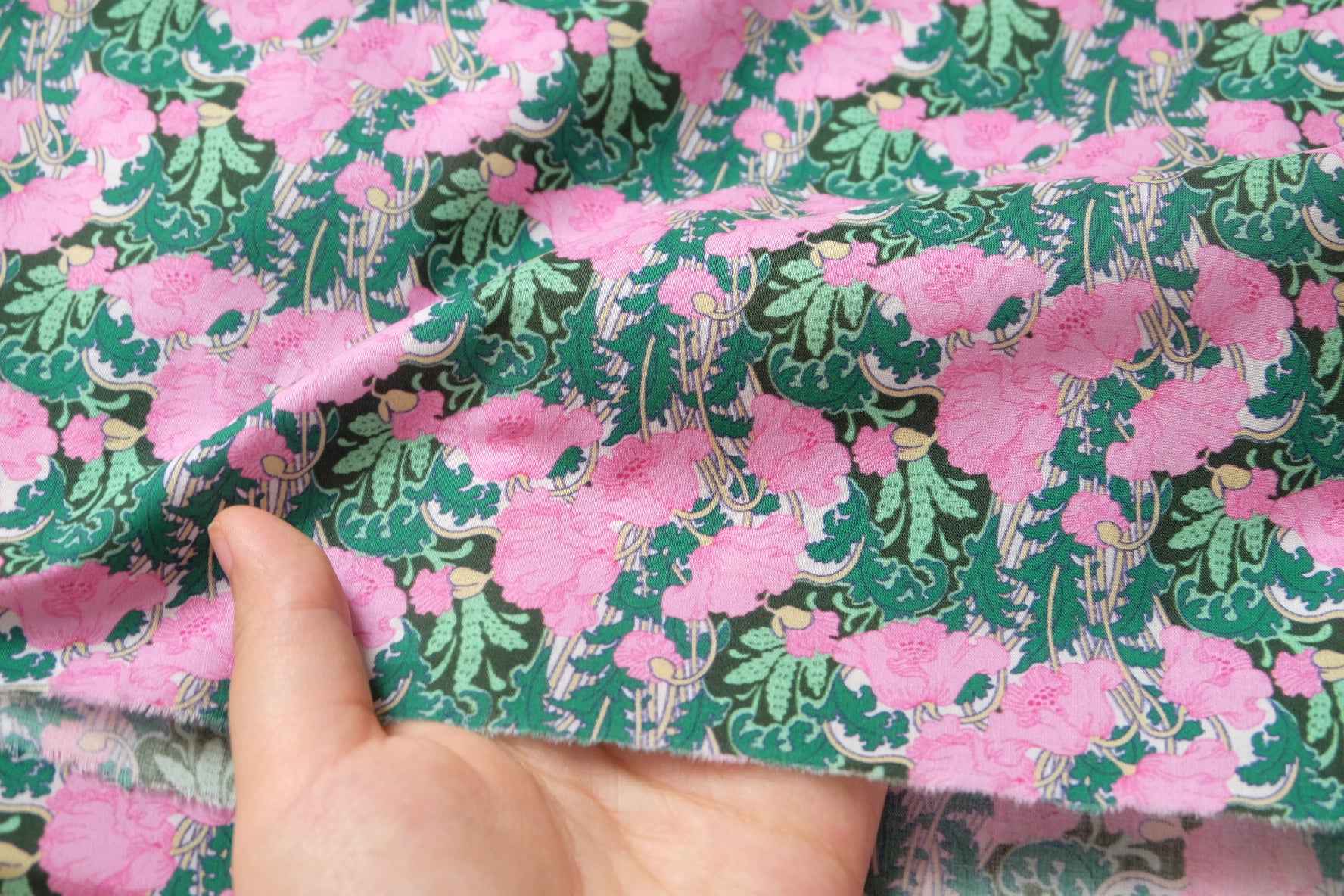 Bold Pink Floral Cotton Poplin Fabric, Crisp Lightweight Dress Weight, 3.39 Yards