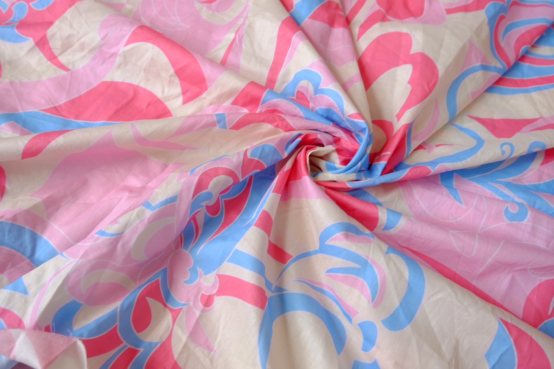 Pink Blue Retro Swirl Cotton Lawn — 3.28 yd