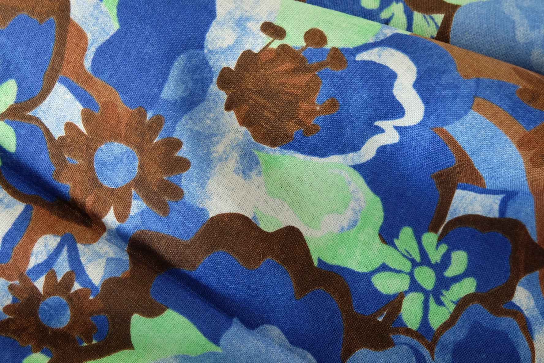 Structured Cotton Linen Floral Print Fabric – 3.3 yd