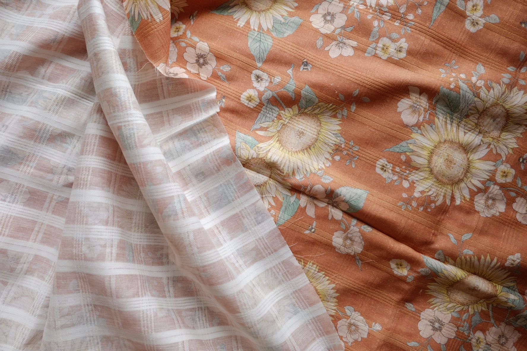 Terracotta Sunflower Jacquard Linen Cotton – 3.3 yd