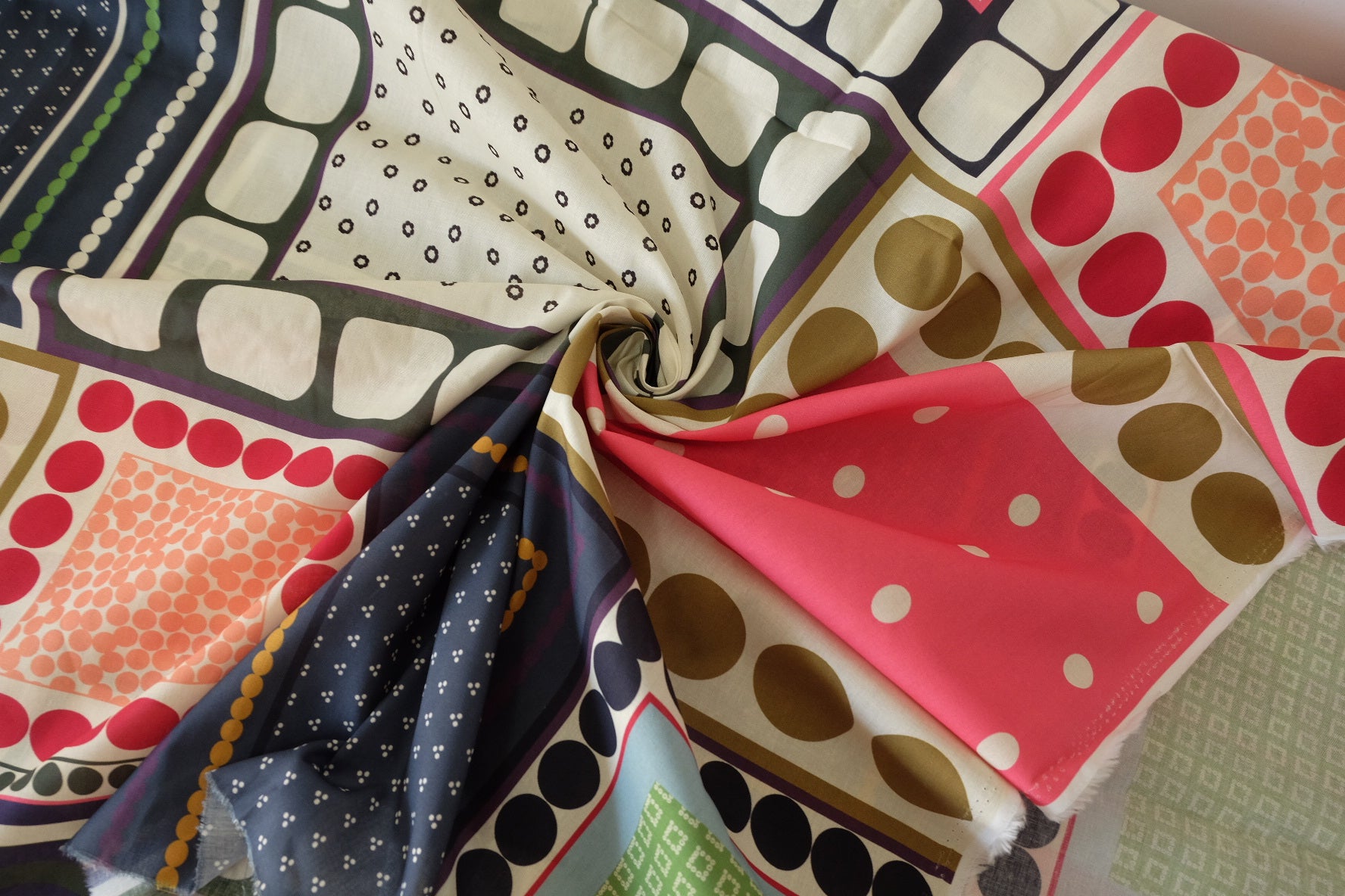 Scarf Patchwork Cotton Poplin Fabric – 2.7 yd