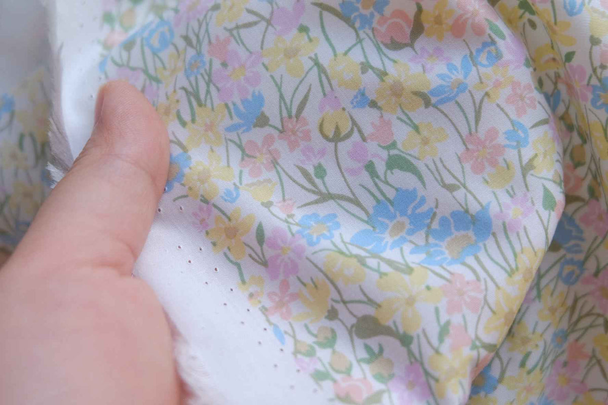 Pastel Wildflower Garden Cotton Lawn Fabric – 2.2 yd