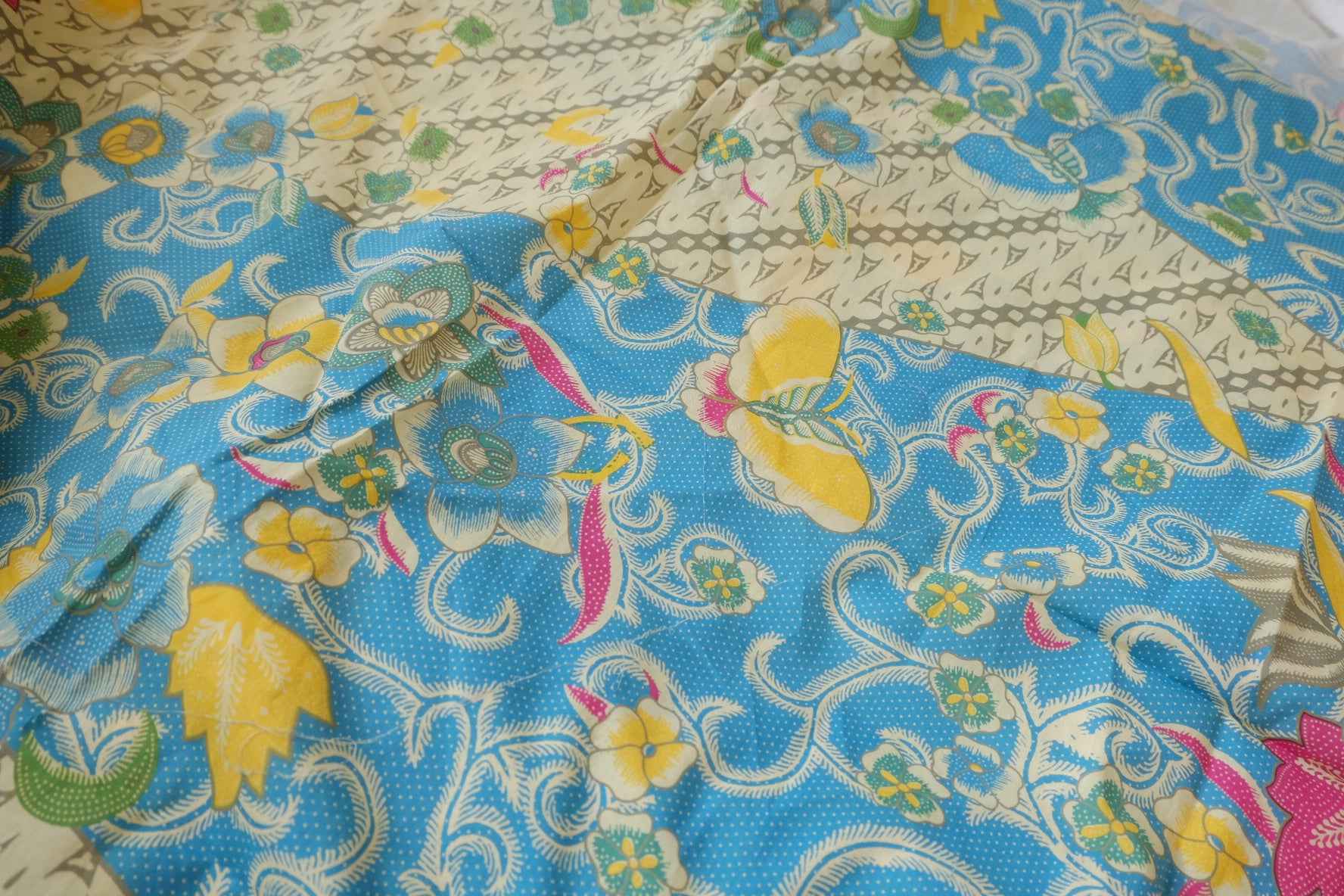 Vintage Patchwork Floral Cotton Fabric - 2 yd
