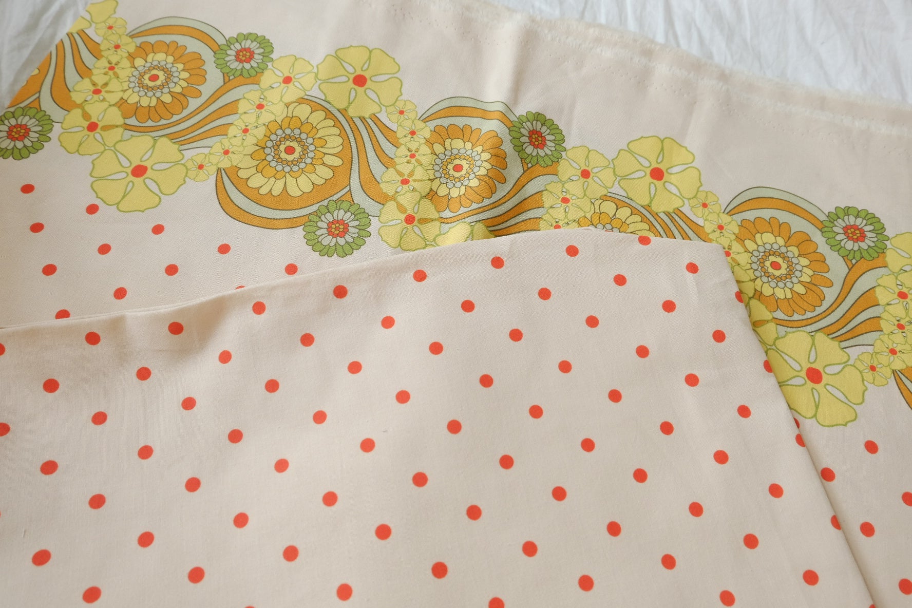 Retro Border Print Linen Cotton, 1.64 Yards