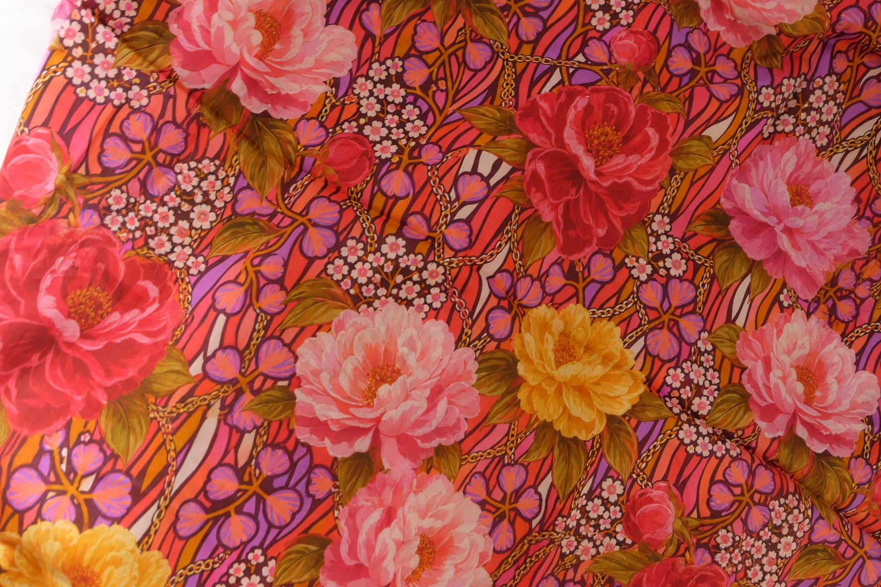Statement Floral Cotton Lawn – 3.3 yd