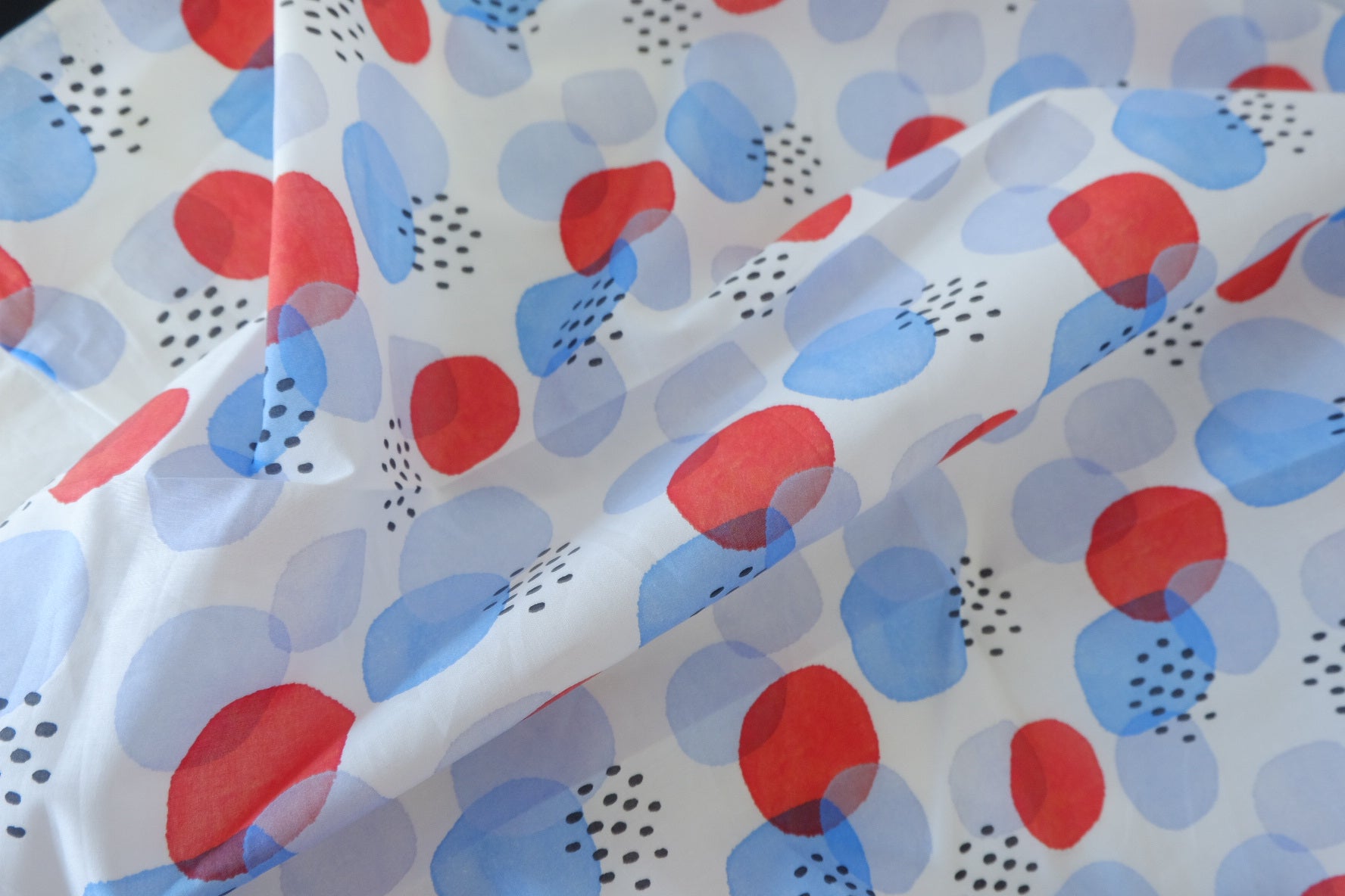 Red Blue Abstract Cotton Lawn Fabric – 3.8 yd