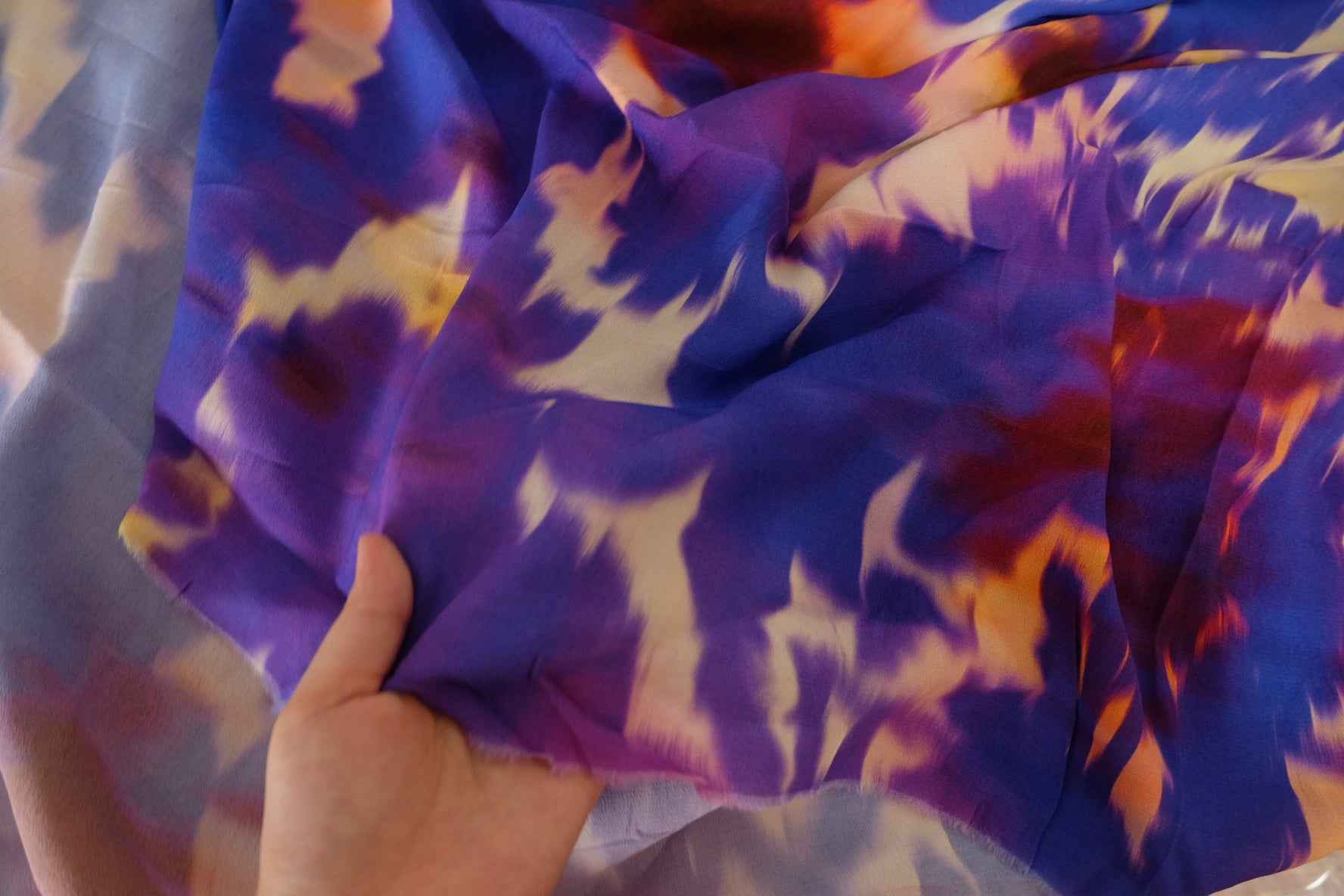 Abstract Floral Rayon Cupro Heavy Drape Fabric – 2.2 yd