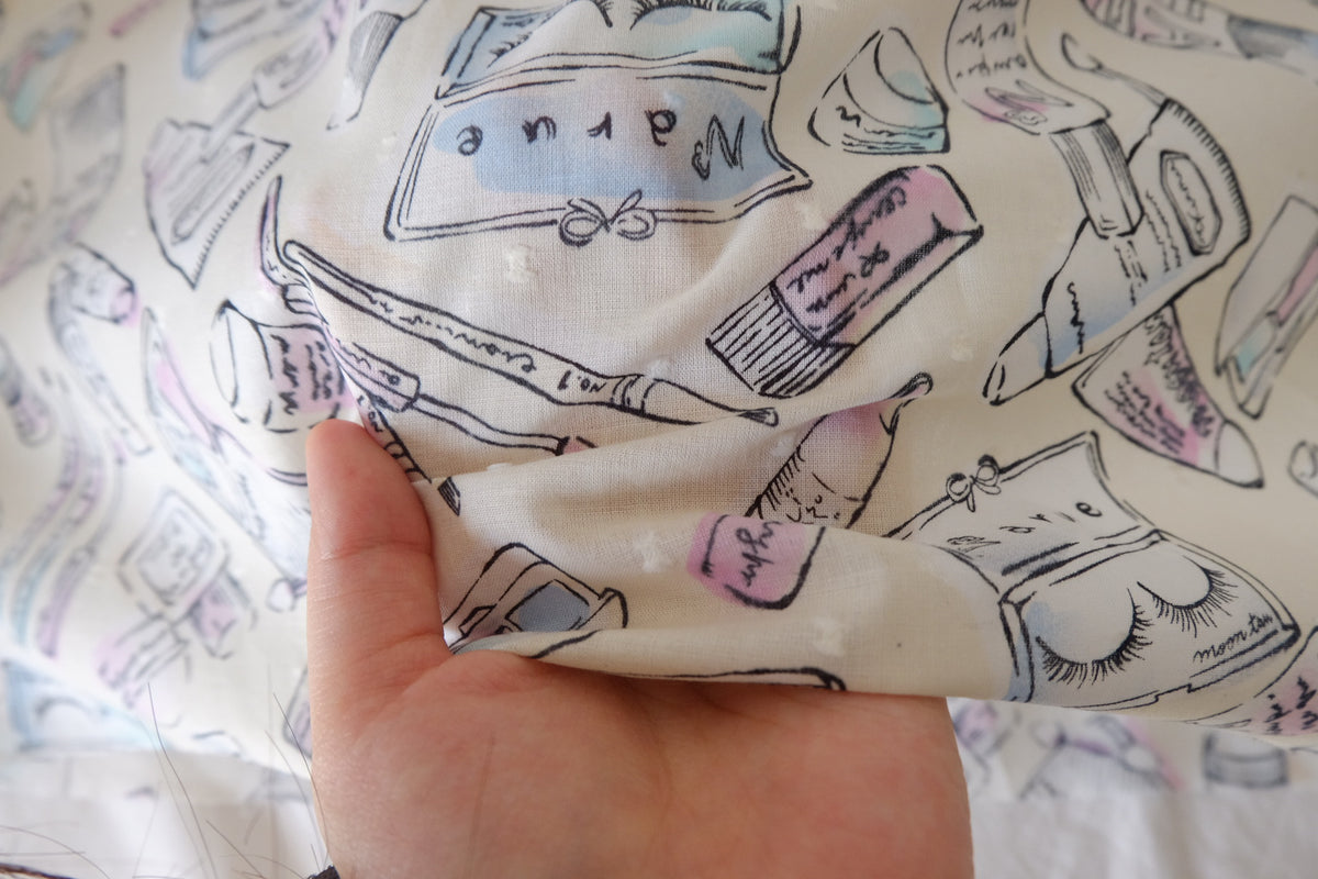 Makeup Sketch Textured Cotton – 2.2 yd