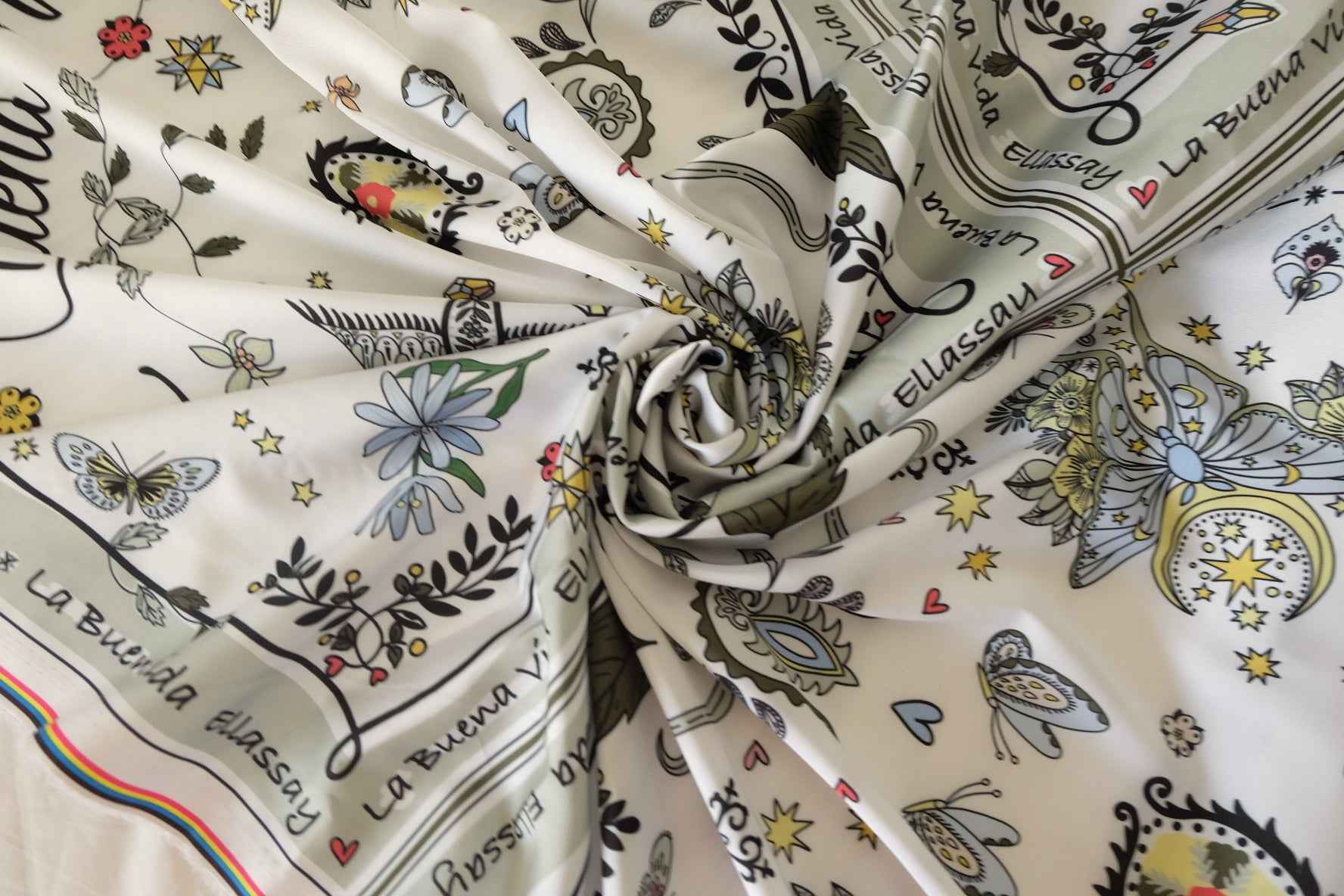 Silk-Like Polyester Chiffon Scarf Print Fabric-1.64 yds