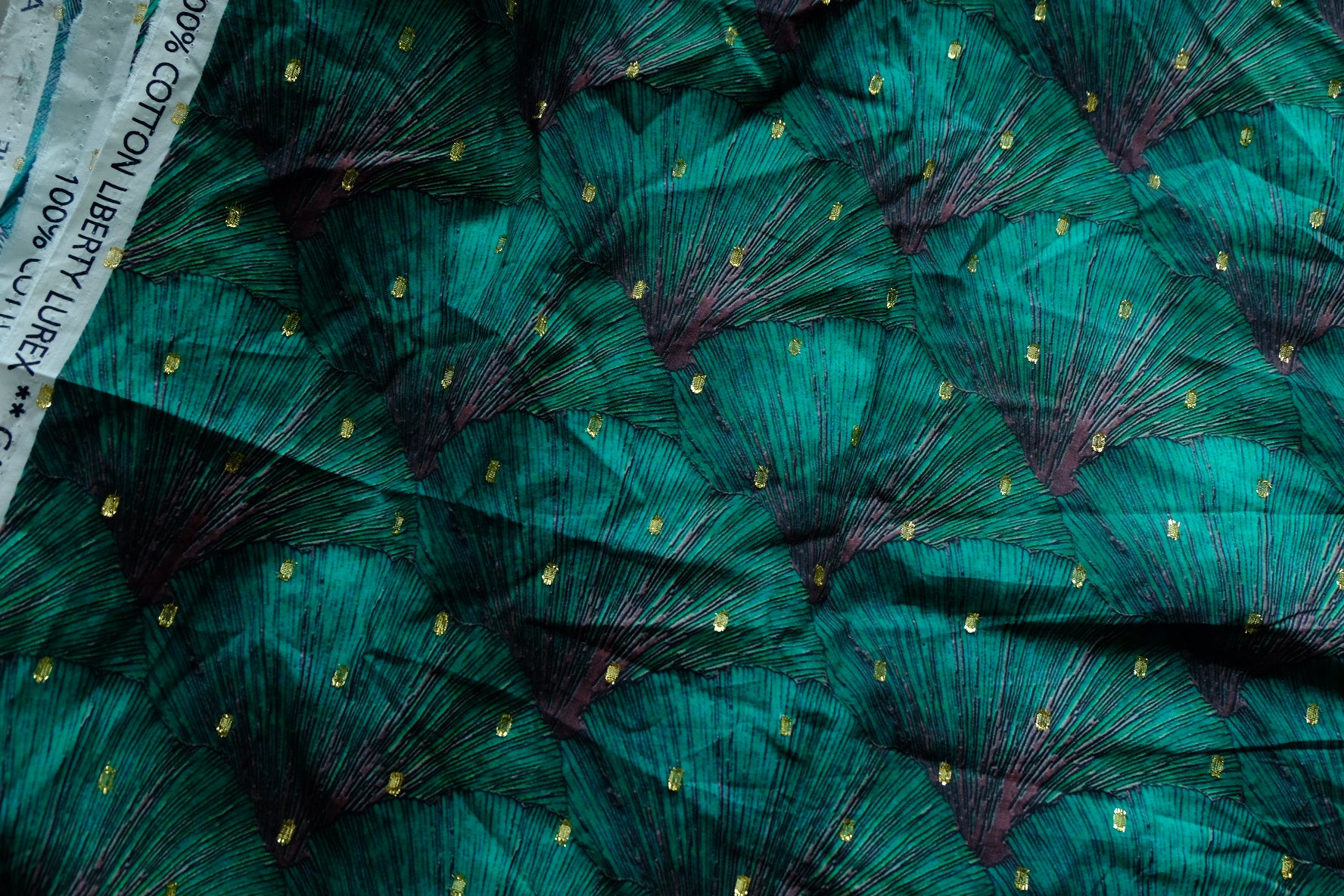 Emerald Fan Leaf Gold-Dobby Cotton Lawn – 2.4 yd